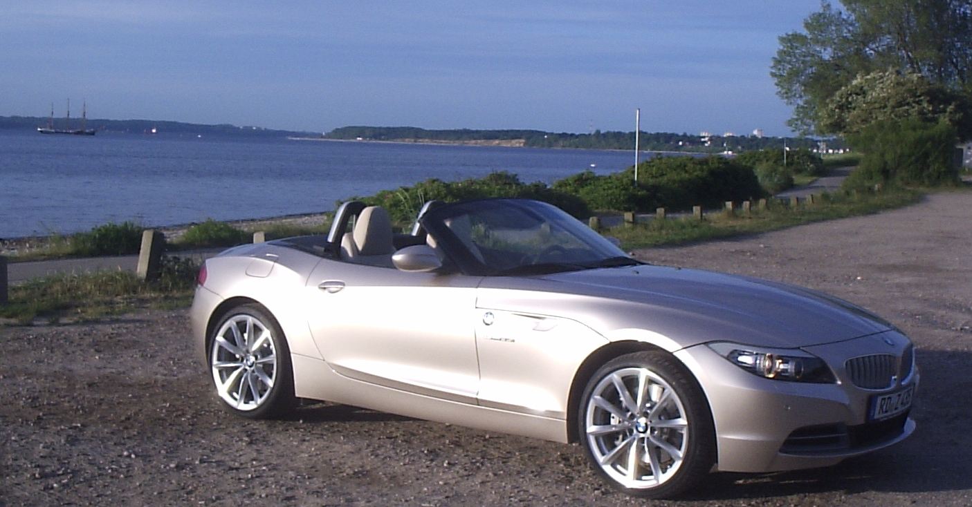 alois_buecker_elena_buecker_bmw_z4_s-drive_35i_3_6_12-08