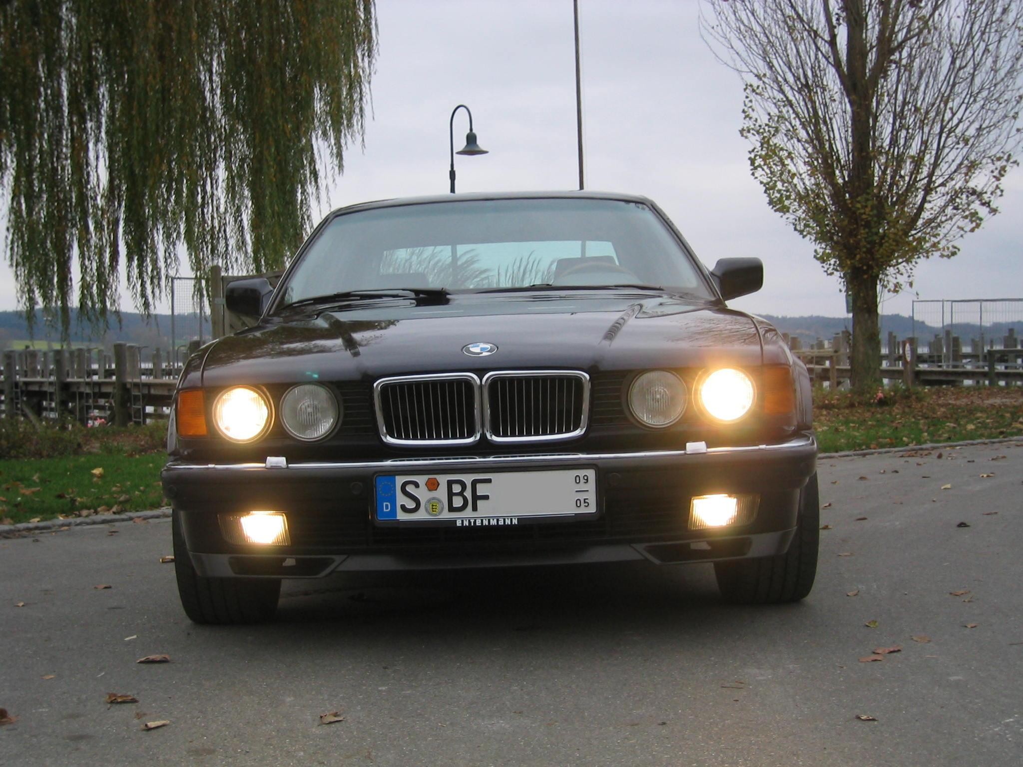 BMW 750iA E32