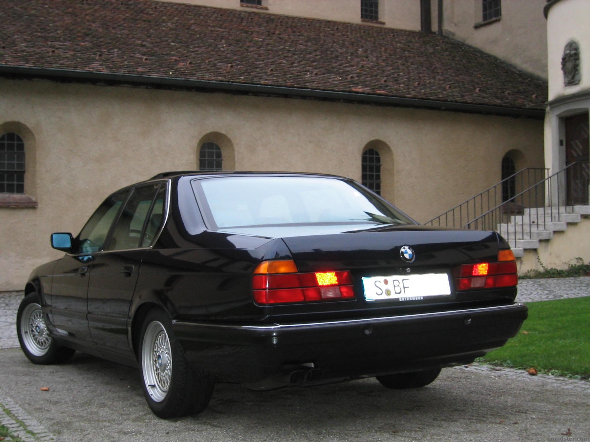 BMW 750iA E32
