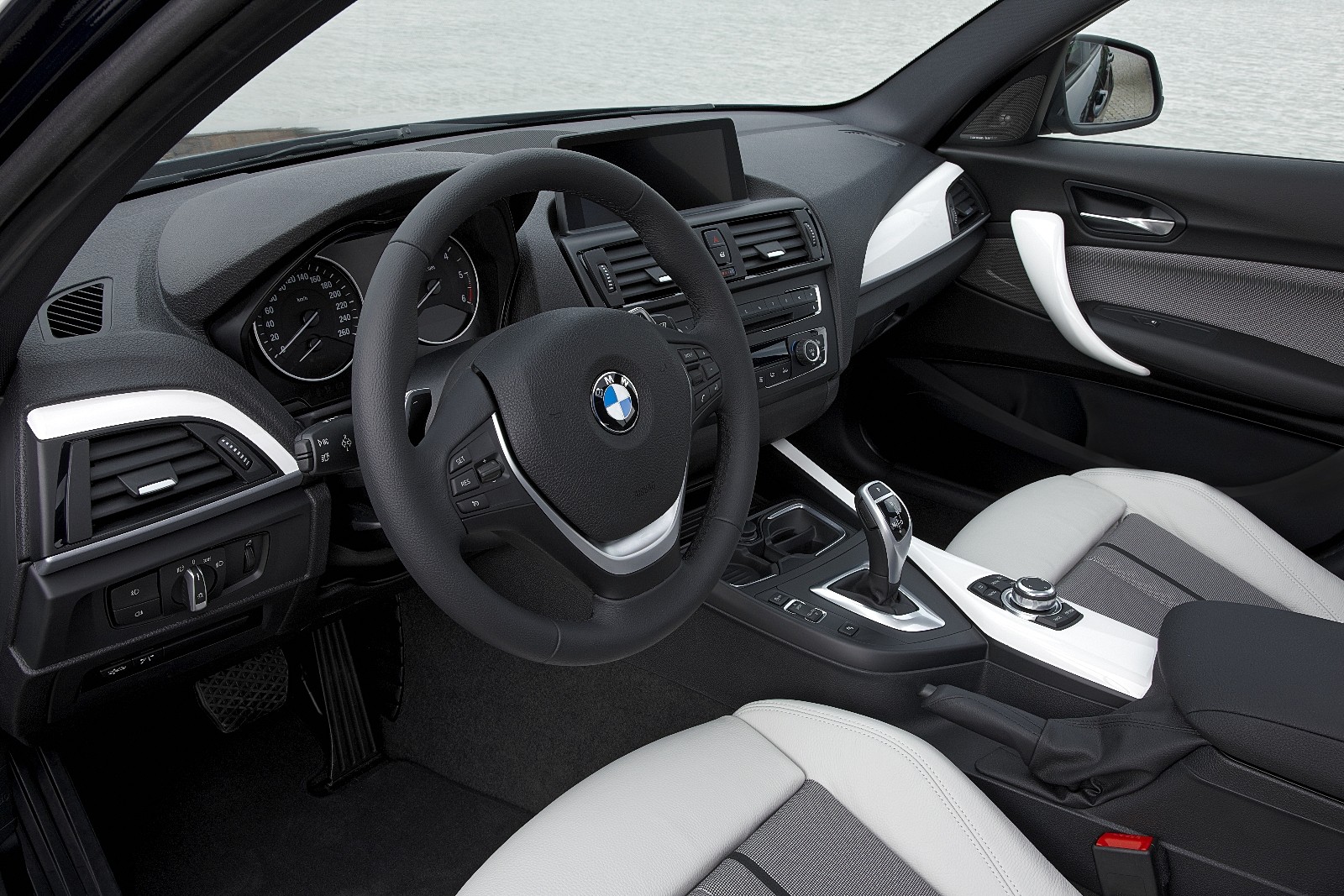 BMW_1er_2012_073