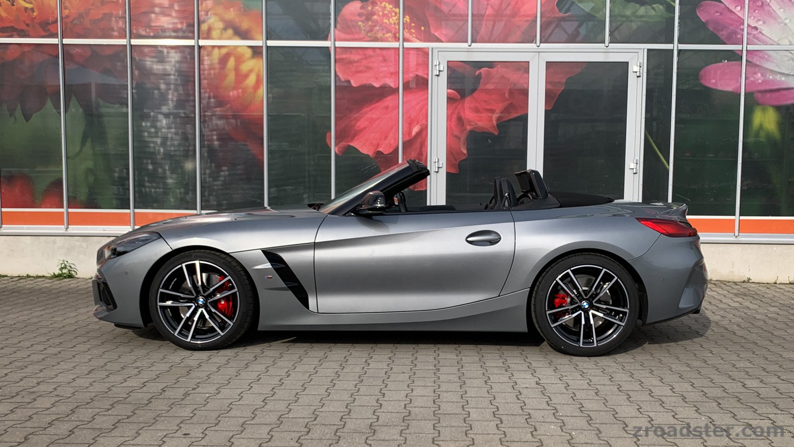 BMW_Z4_G29_M40i_Skyscraper.jpg