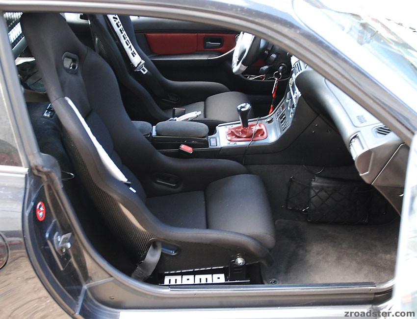 Carbon Schalensitze im Coupe