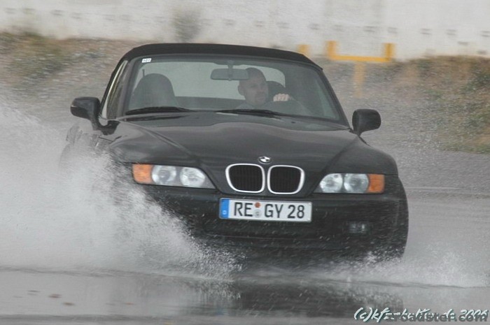 Fahrsicherheitstraining 3   360° turn