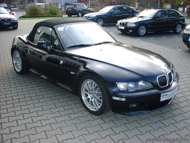 frisch beim BMW Händler damals noch