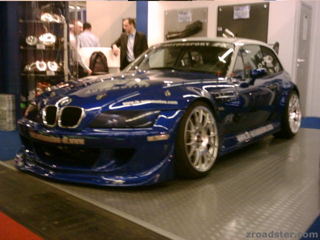 :-) Hab einen Kleinen gefunden...