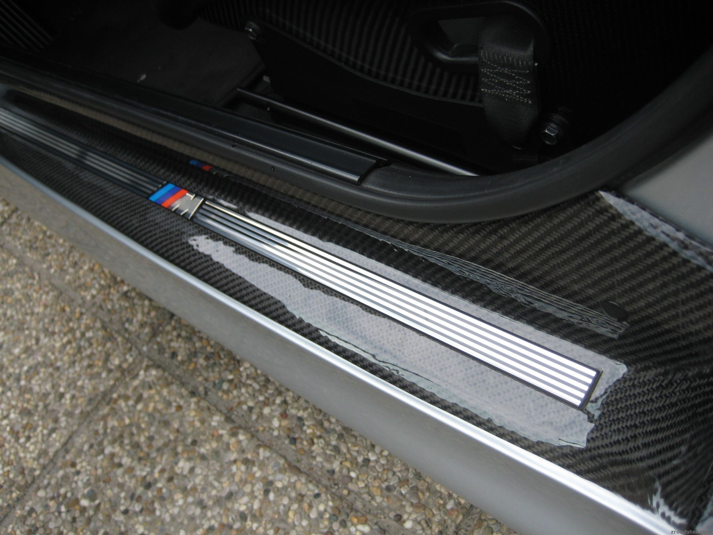 ///M Einstiegsleist in Carbon