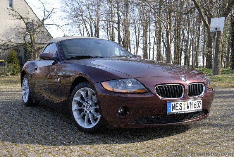 mein Z4 in merlot-rot