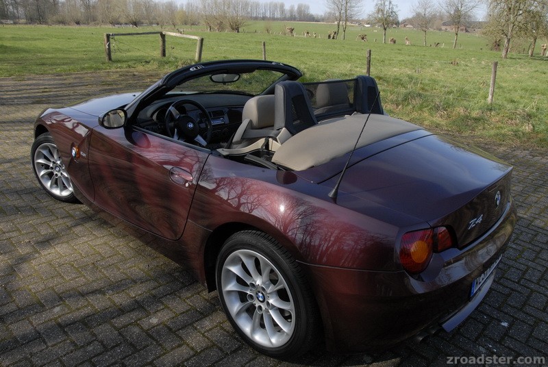 mein Z4 in merlot-rot