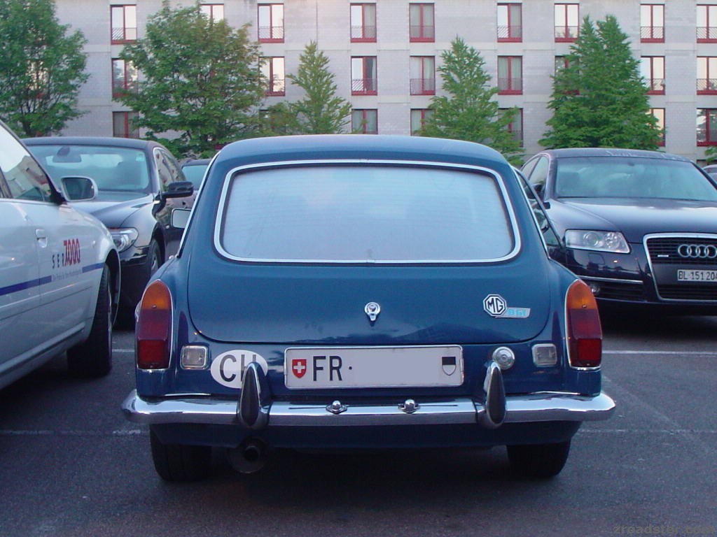 MG B GT