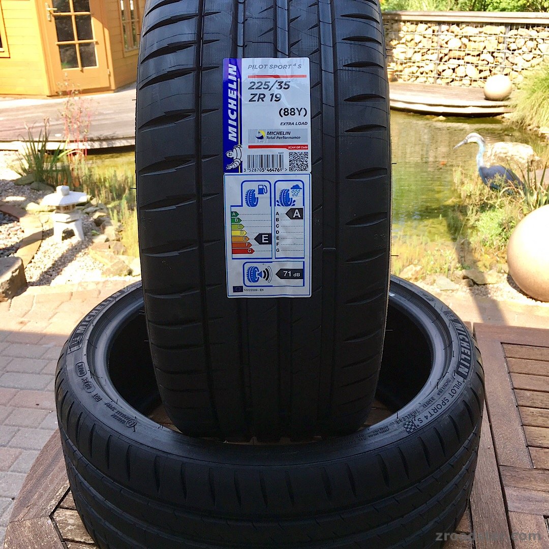 Michelin Pilot Sport 4S