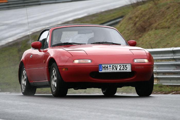 MX-5 auf der Nordschleife bei Nässe
