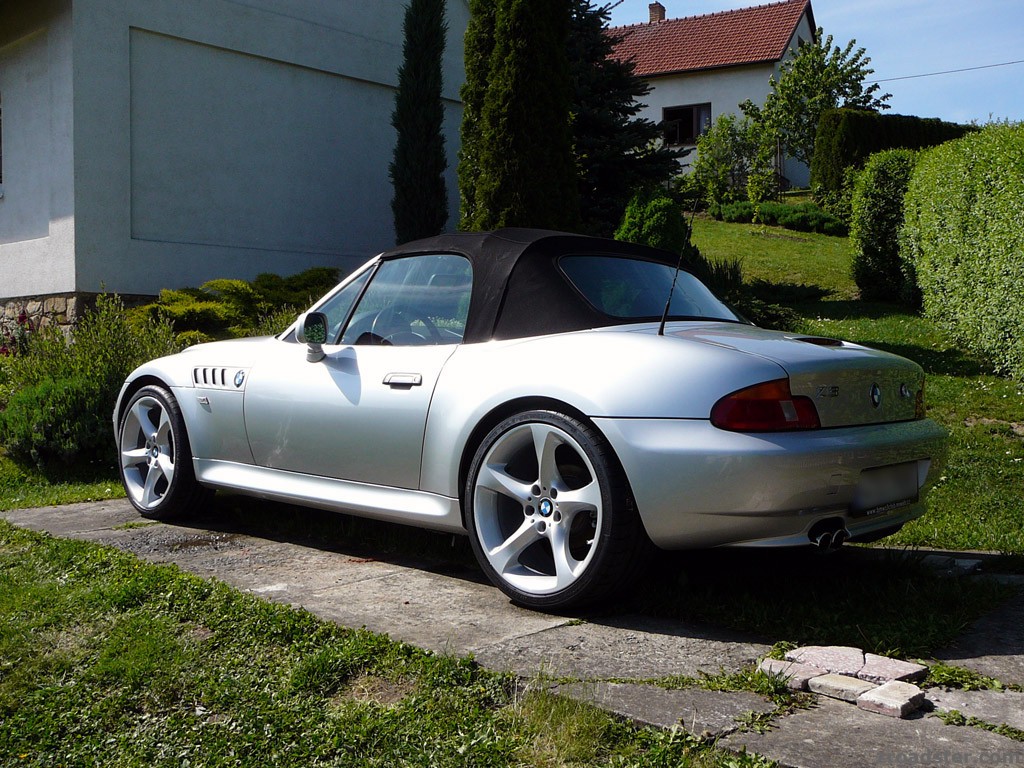 My Z3 with new 19" rims