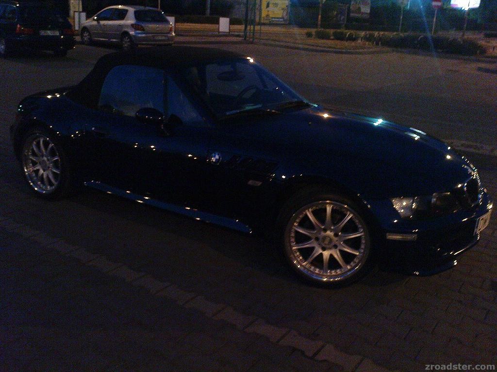 RH 18"