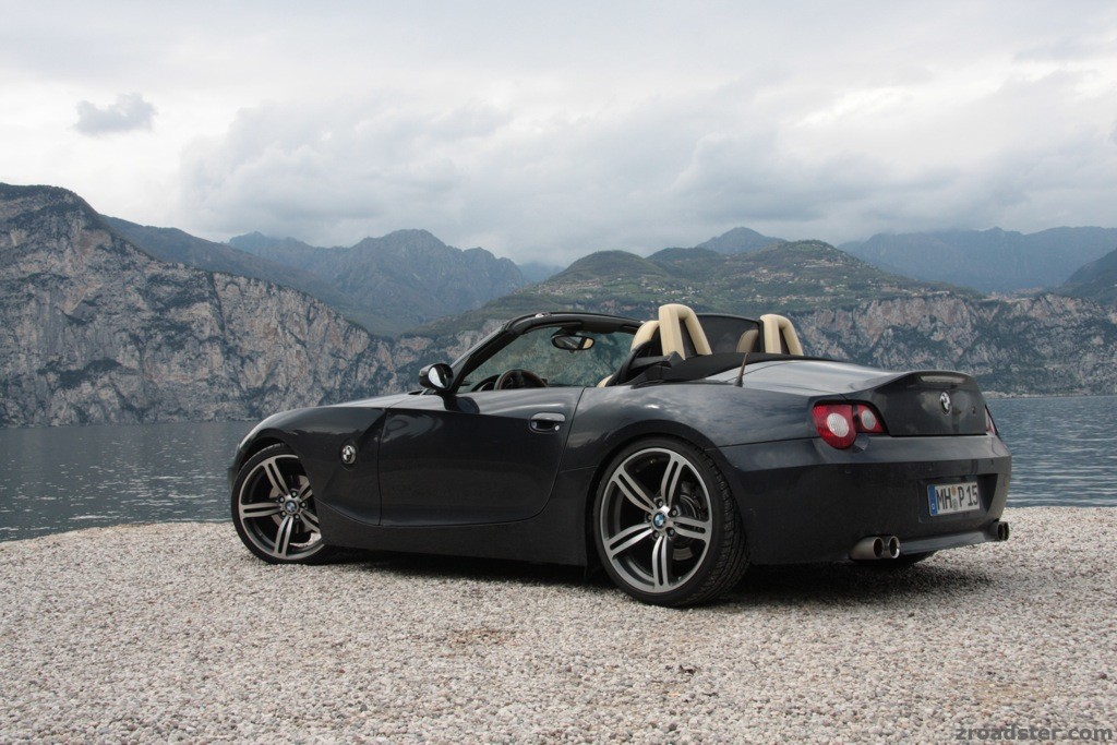 **Sunseeker** goes Quantum of Solace