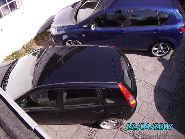 T-Car und Fiesta des Juniors, beide geswizölt.