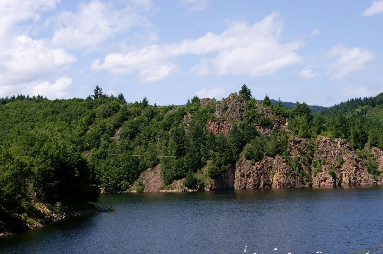 Tour Staudamm Rouchain Dep. Loire 42 Frankreich