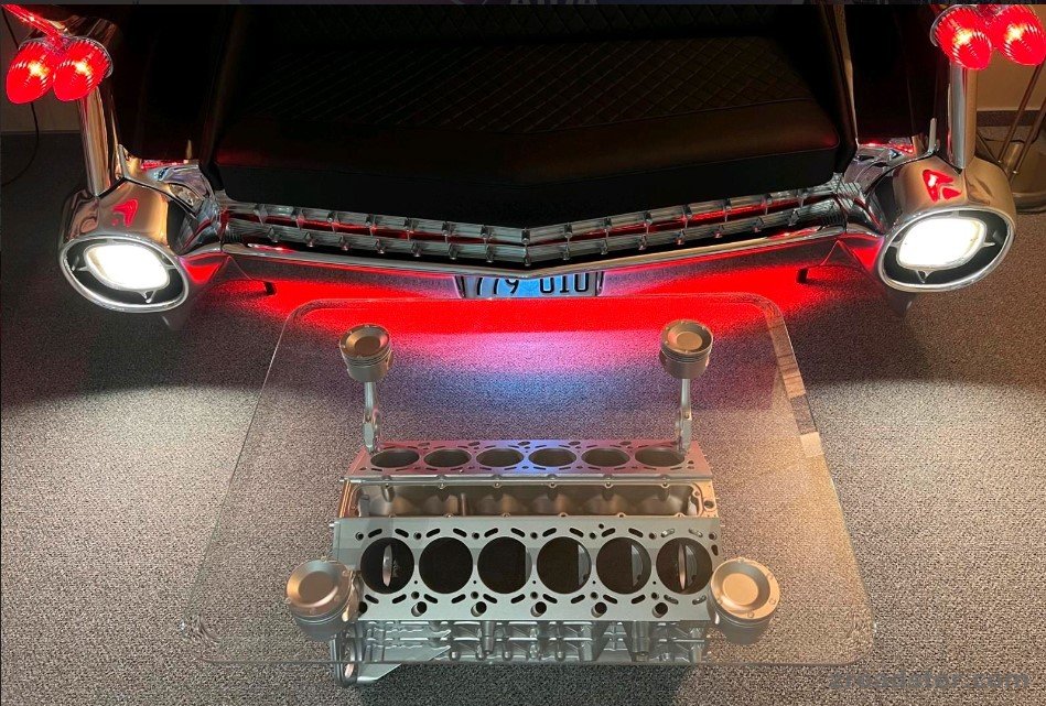 V12 Motortisch.jpg