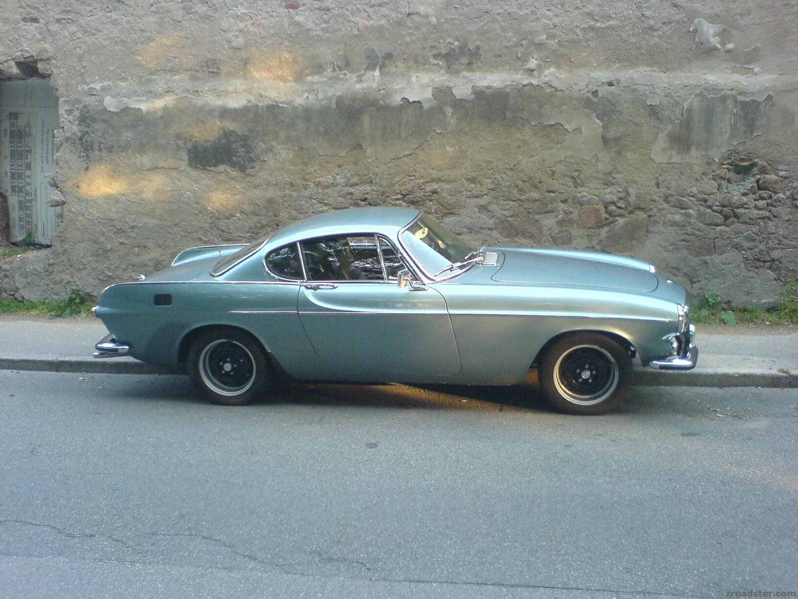Volvo P1800E