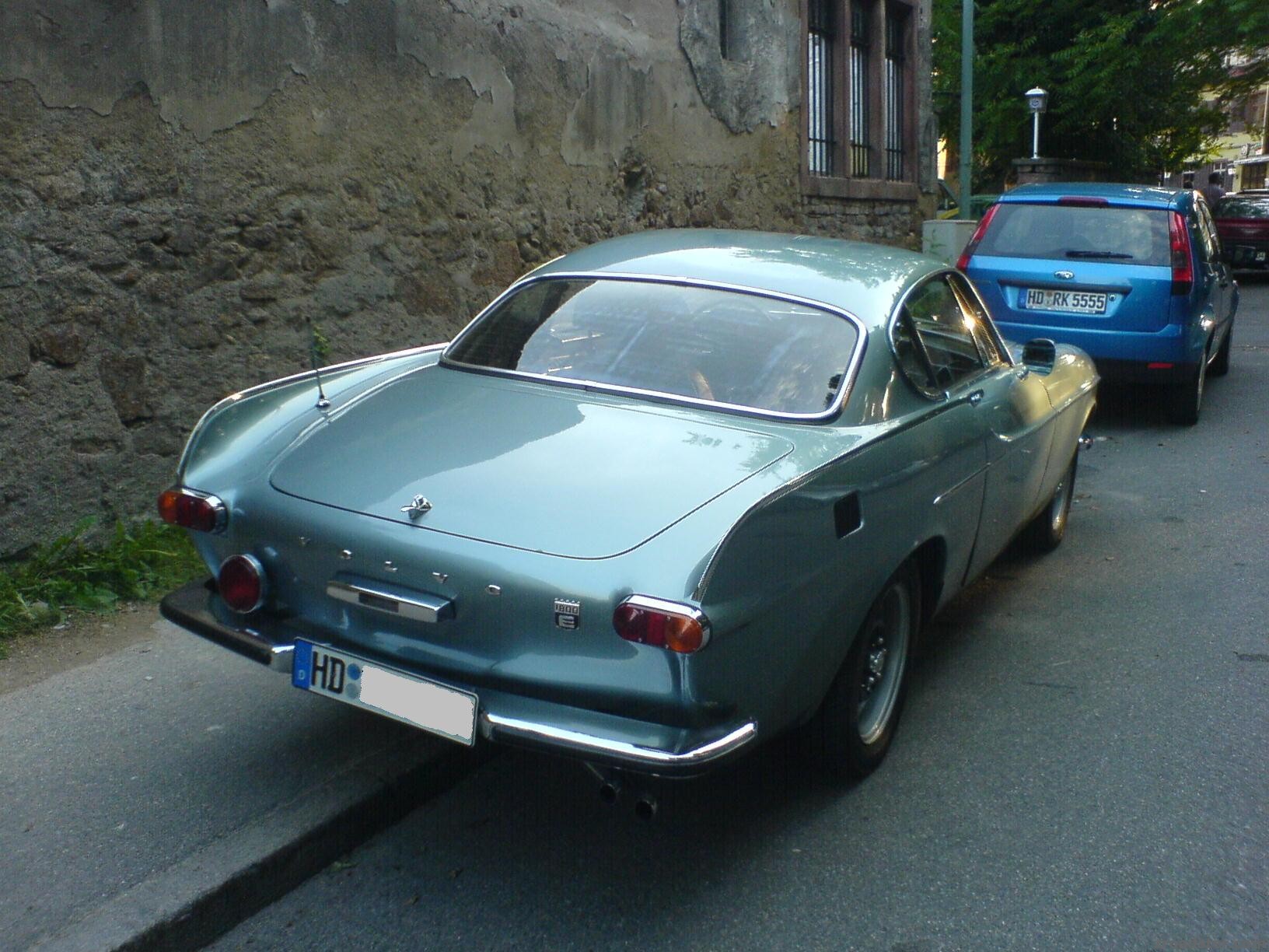 Volvo P1800E