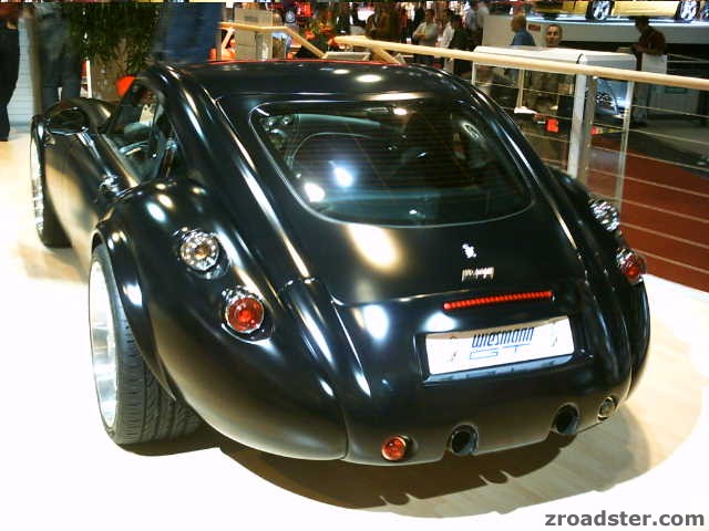 Wiesmann GT schwarz/blau matt