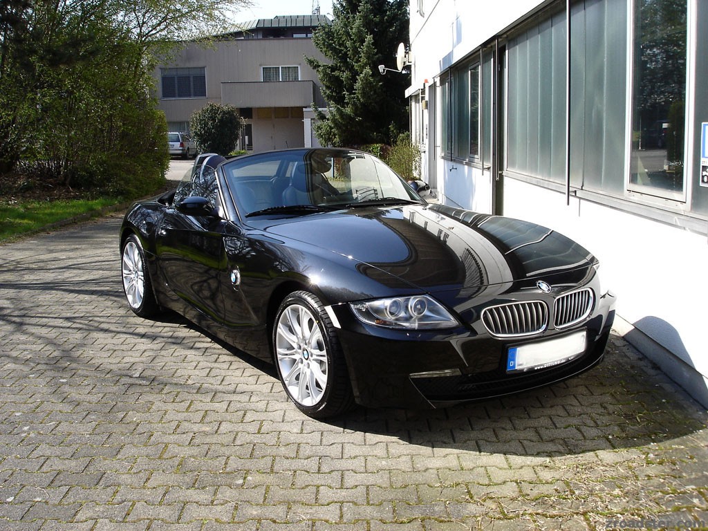 Z4 3.0 si von schräg vorn