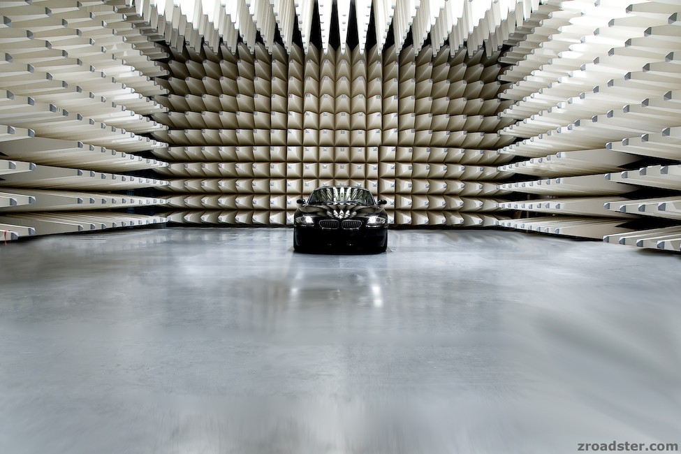 Z4 Coupe in Absorberhalle