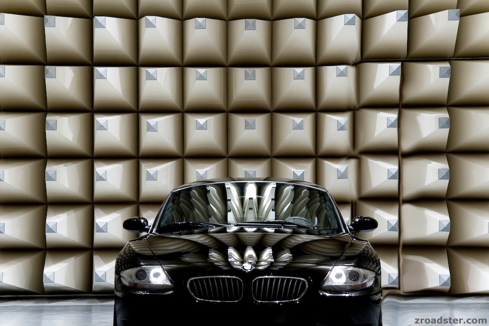 Z4 Coupe in Absorberhalle