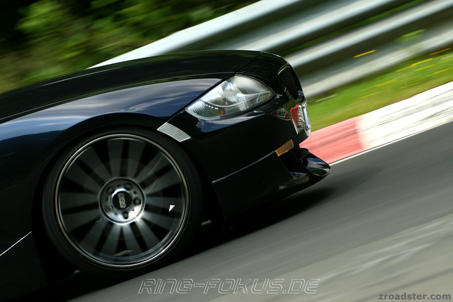 Z4 Coupe in Action