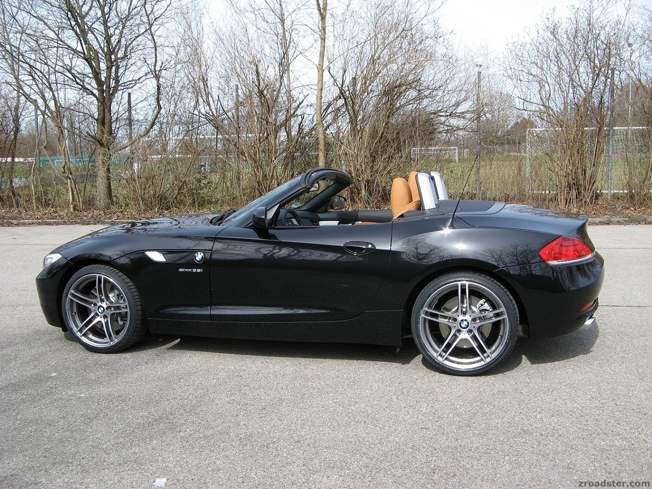Z4_sDrive35i_0078x