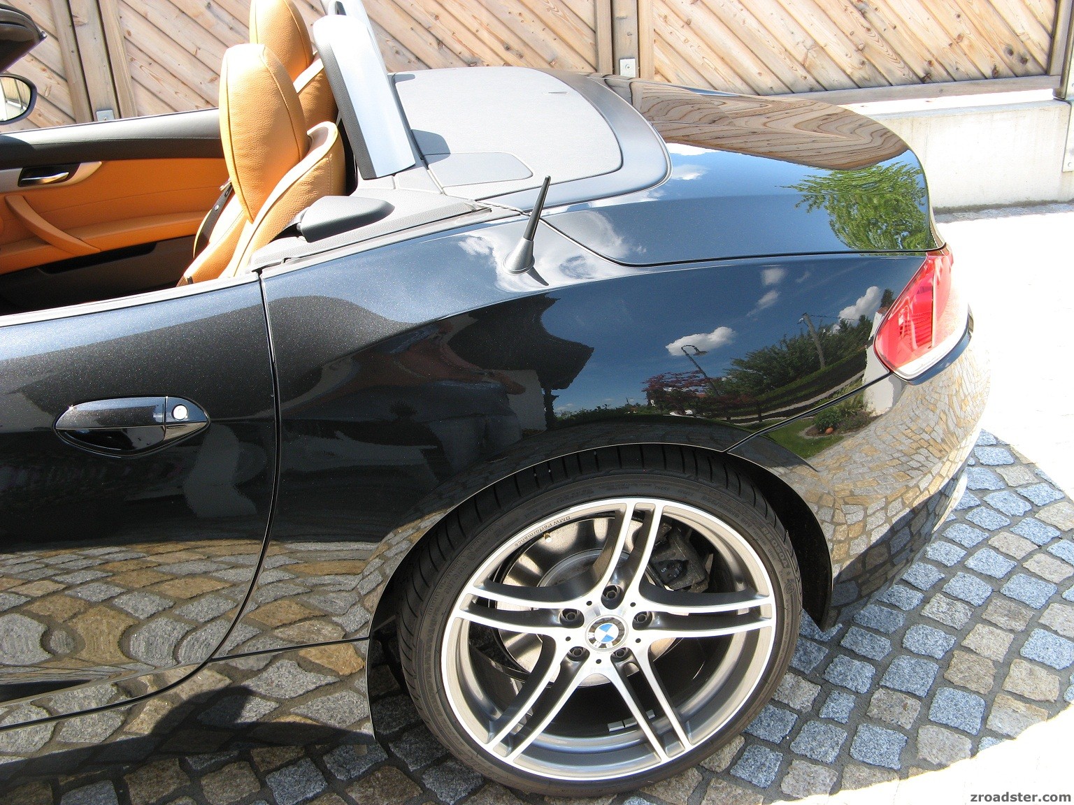 Z4_sDrive_35i_00041