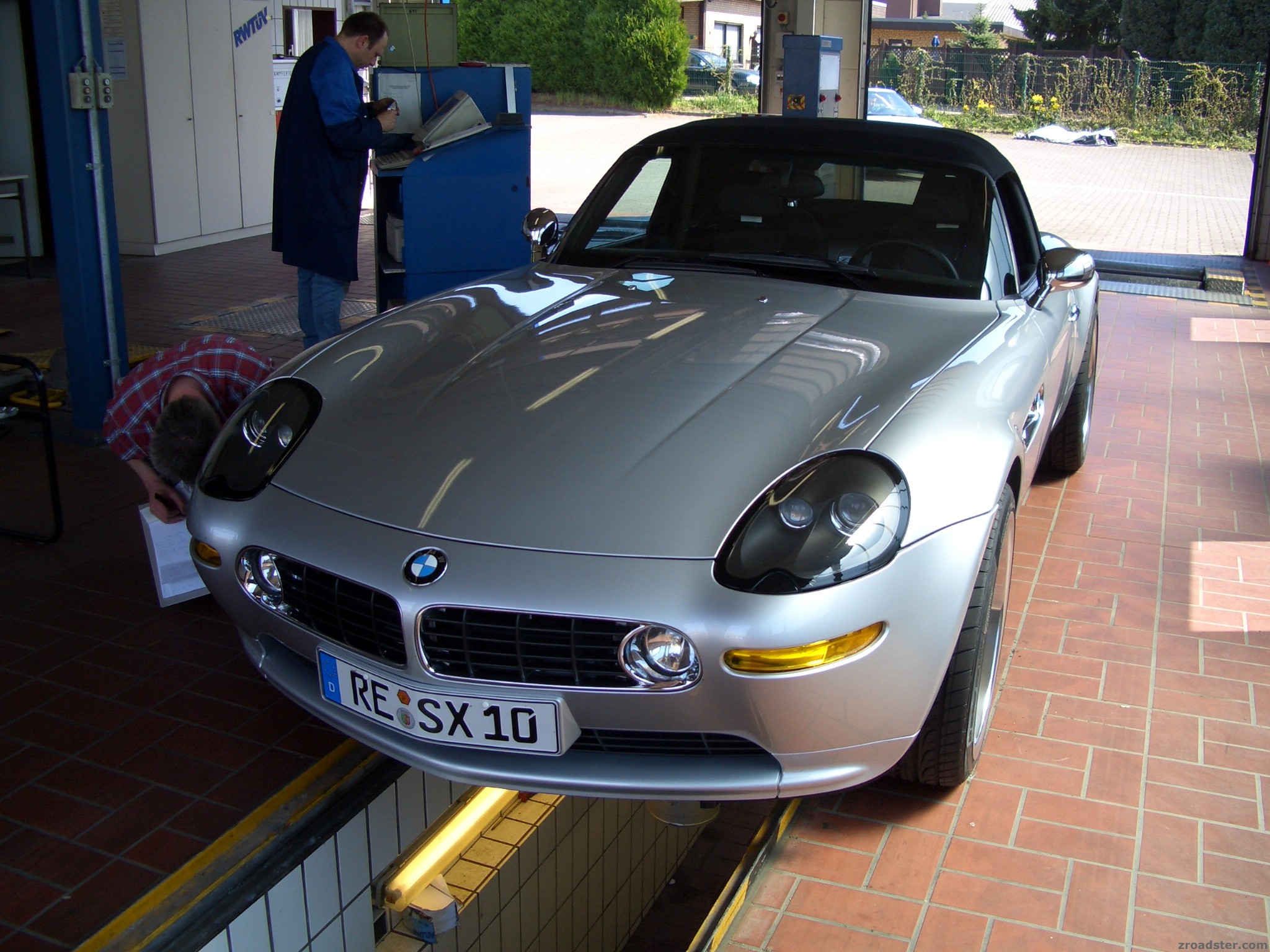 Z8 - Mit Zetti beim Tüv :-)