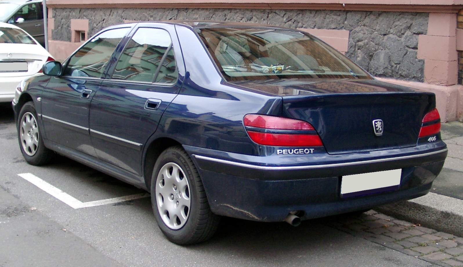 Peugeot_406_rear_20080118.jpg
