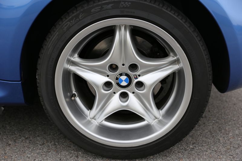 31703198dn.jpg