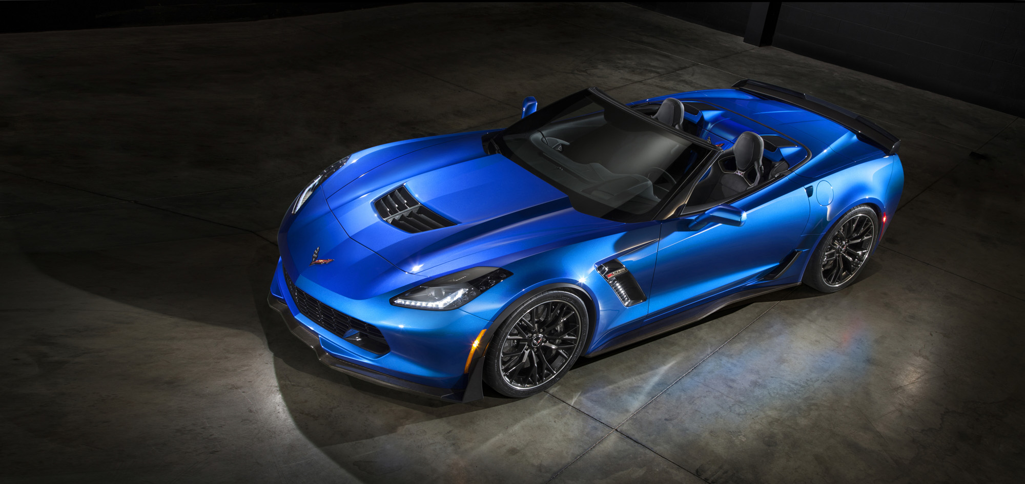 2015-Chevrolet-CorvetteZ06conv-036.jpg