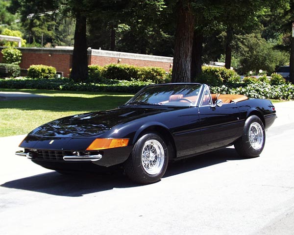 ferrari-365-gts4.jpg