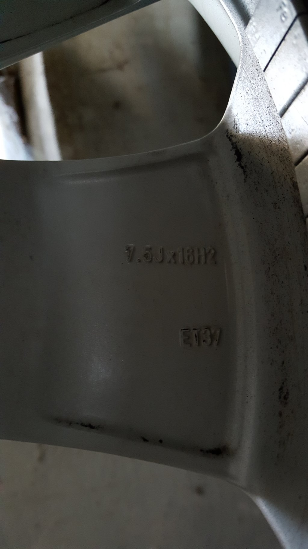 31863395sc.jpg