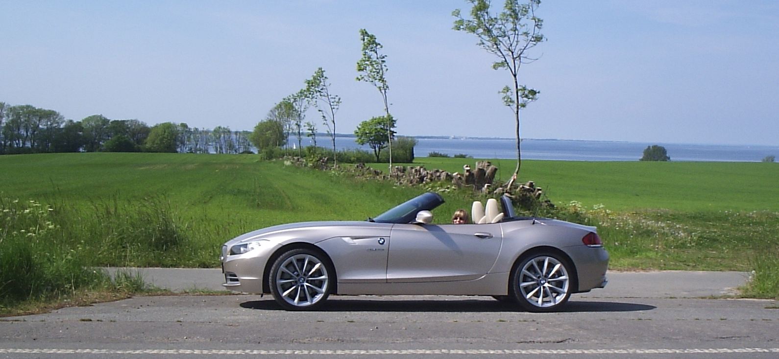 alois_buecker_elena_buecker_bmw_z4_s-drive_35i-f_rde.JPG