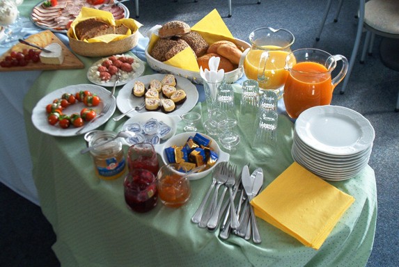 Buffet02.jpg