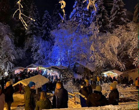 weihnachtsmarkt-halsbach-waldbuehne.jpg