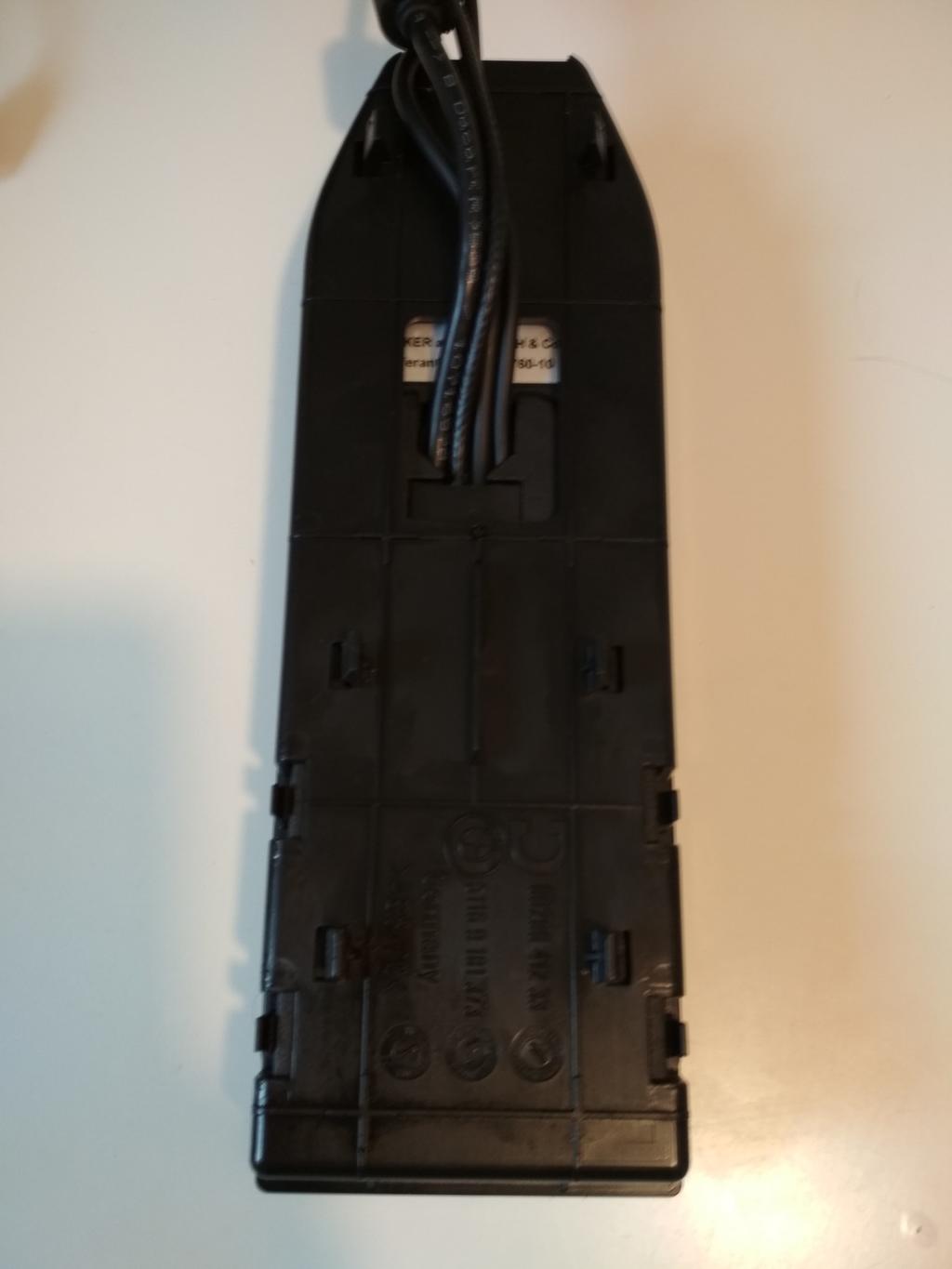 33040490lg.jpg