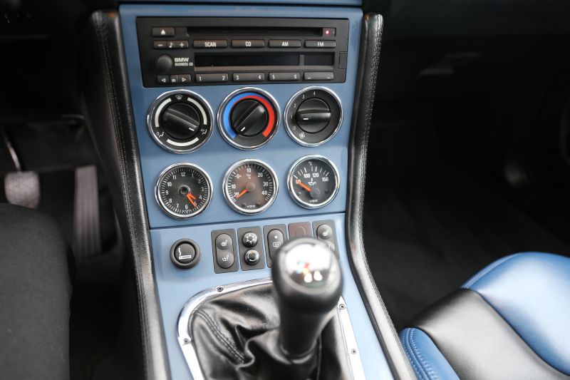 31703201zq.jpg