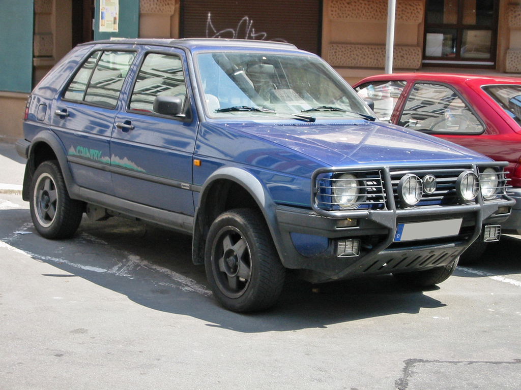 Vw_golf_country_v_sst.jpg