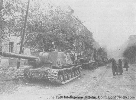 soviet_152mm_selfpropelled_guns_berlin_1945.jpg