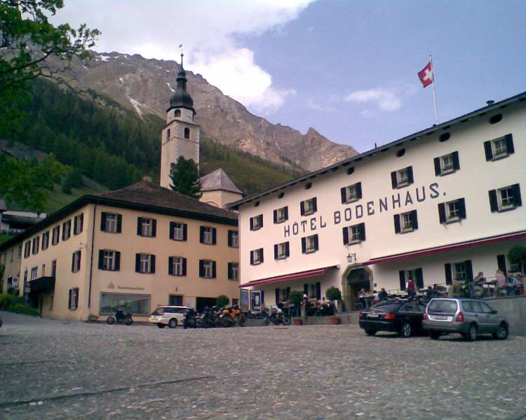 spluegen_bodenhaus.jpg