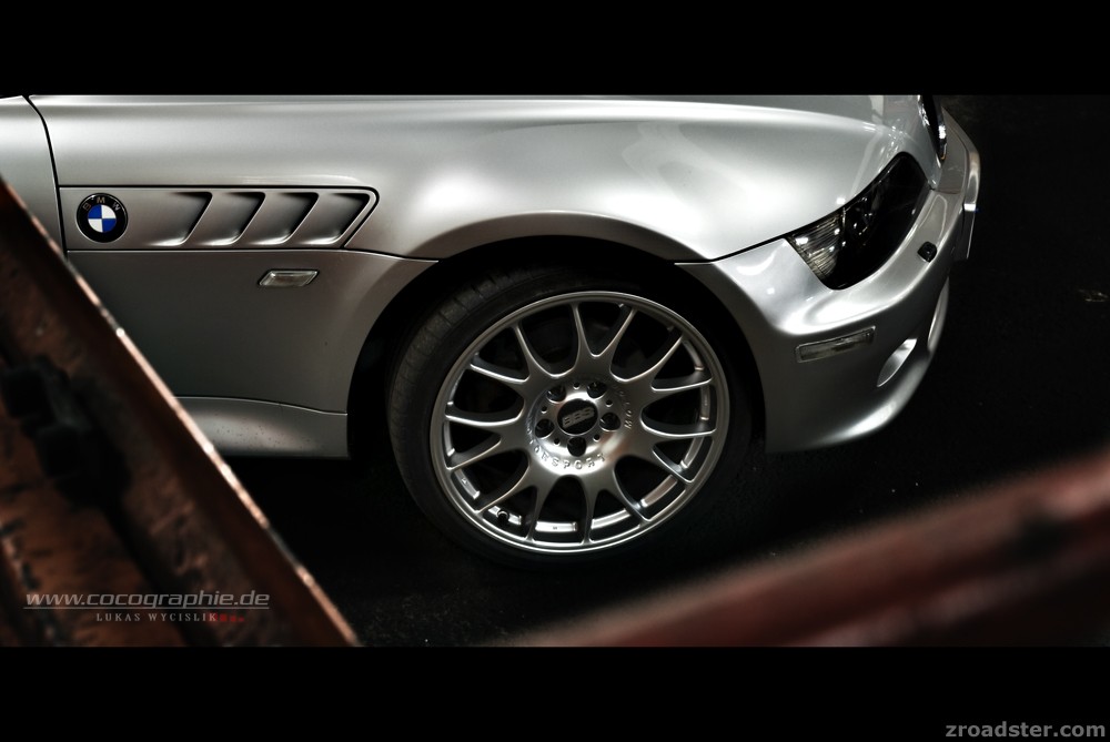 bmwz4-silver-01-kl.jpg