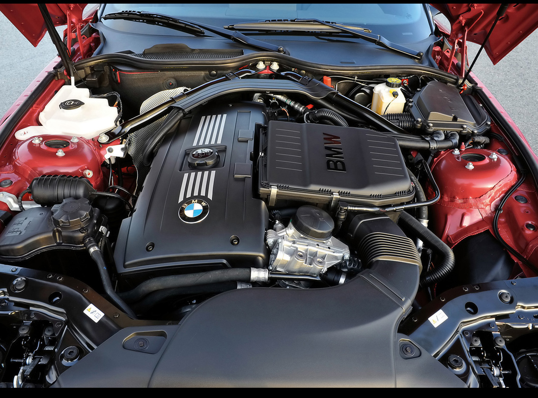 2010-BMW-Z4-sDrive35is-Engine-jpg.jpg