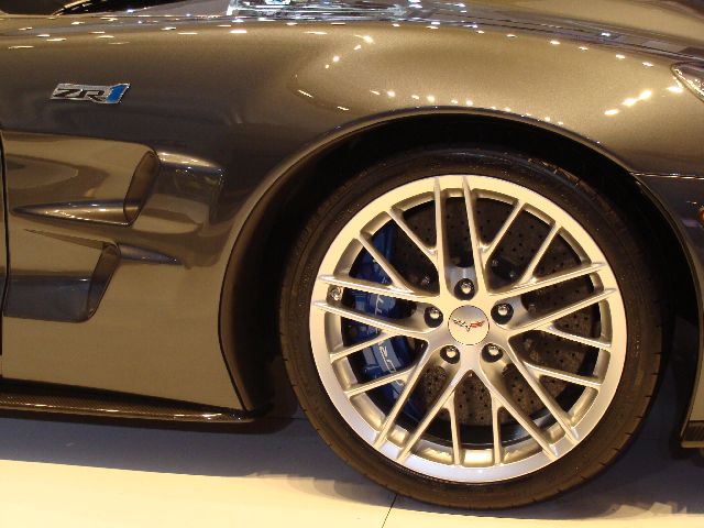 zr1_04.JPG