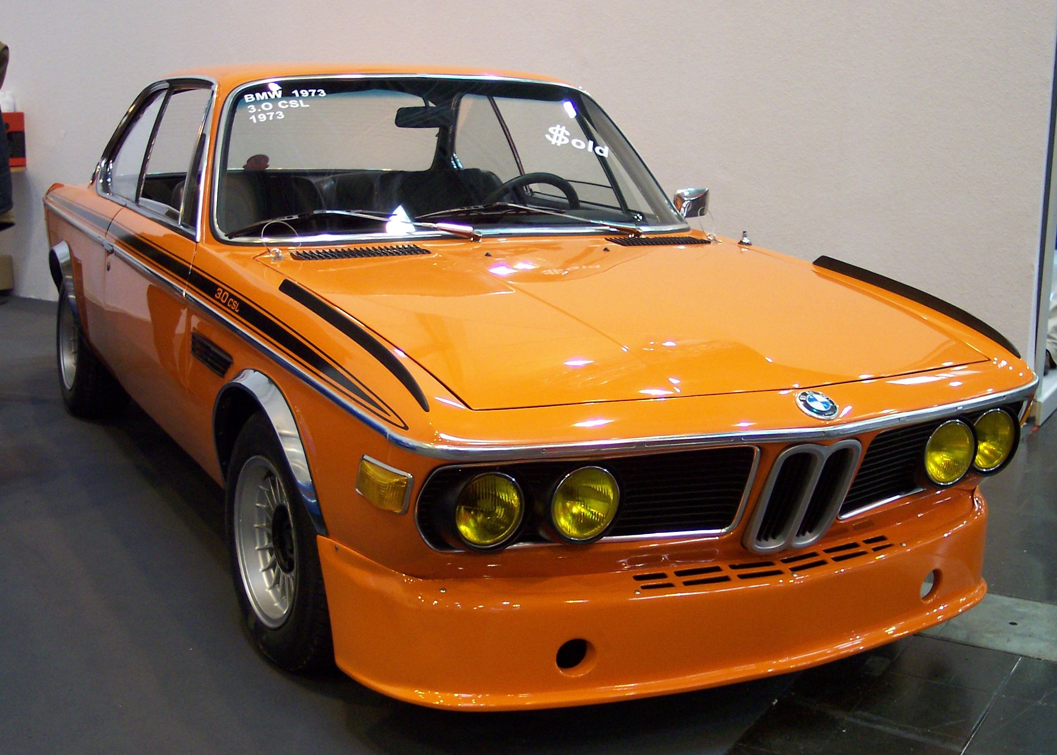 BMW_30_CSL_1973_orange_vr_TCE.jpg