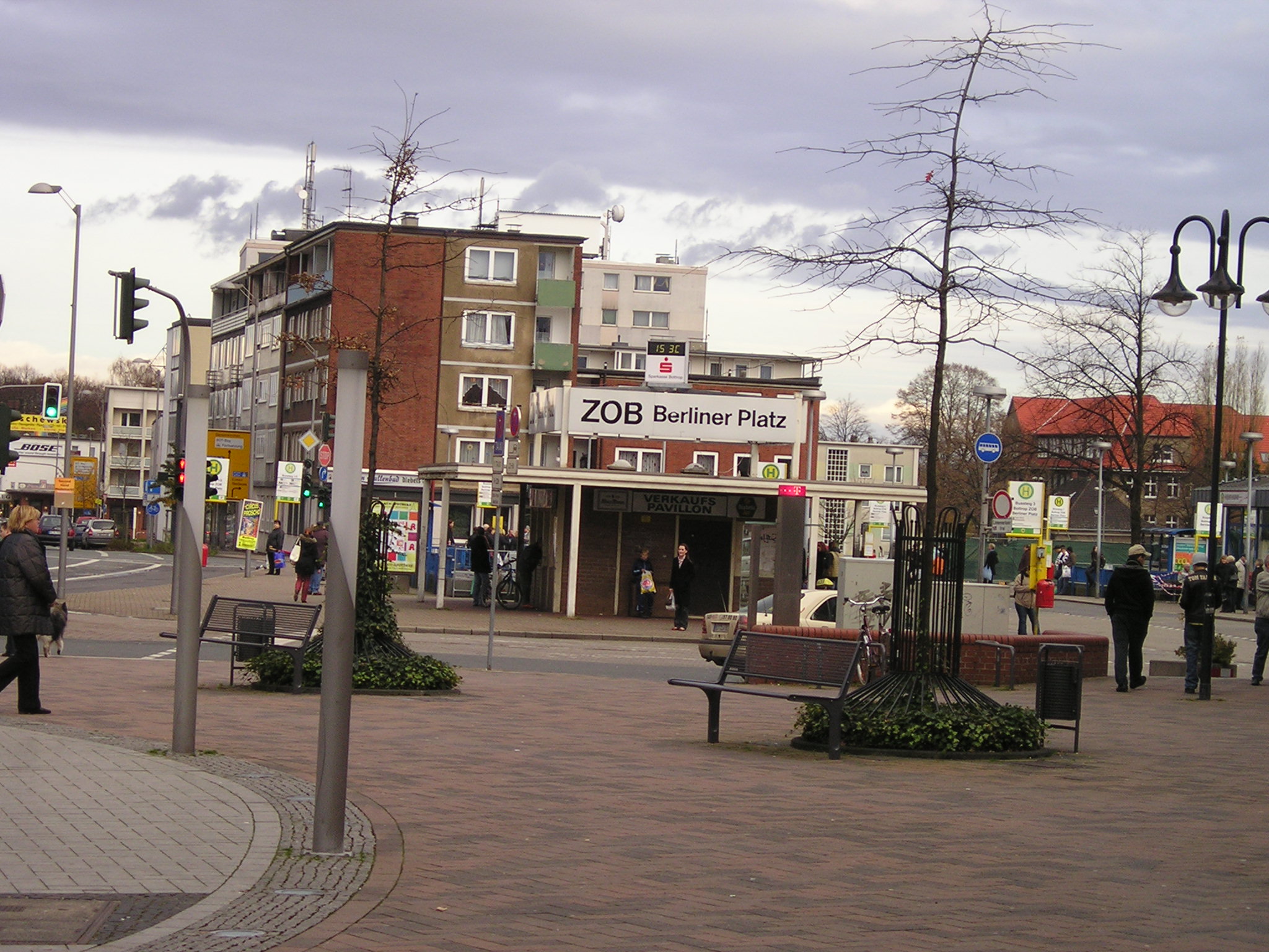 Busbahnhof_ZOB_Berliner_Platz_Bottrop.JPG