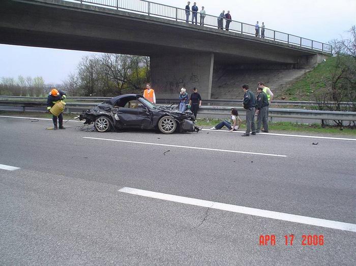 porsche_mega_crash_07.jpg